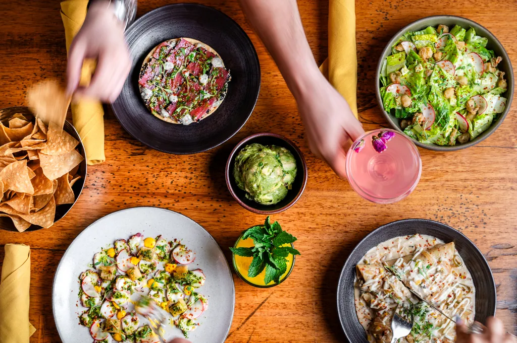 Restaurant food and drink photography for social media